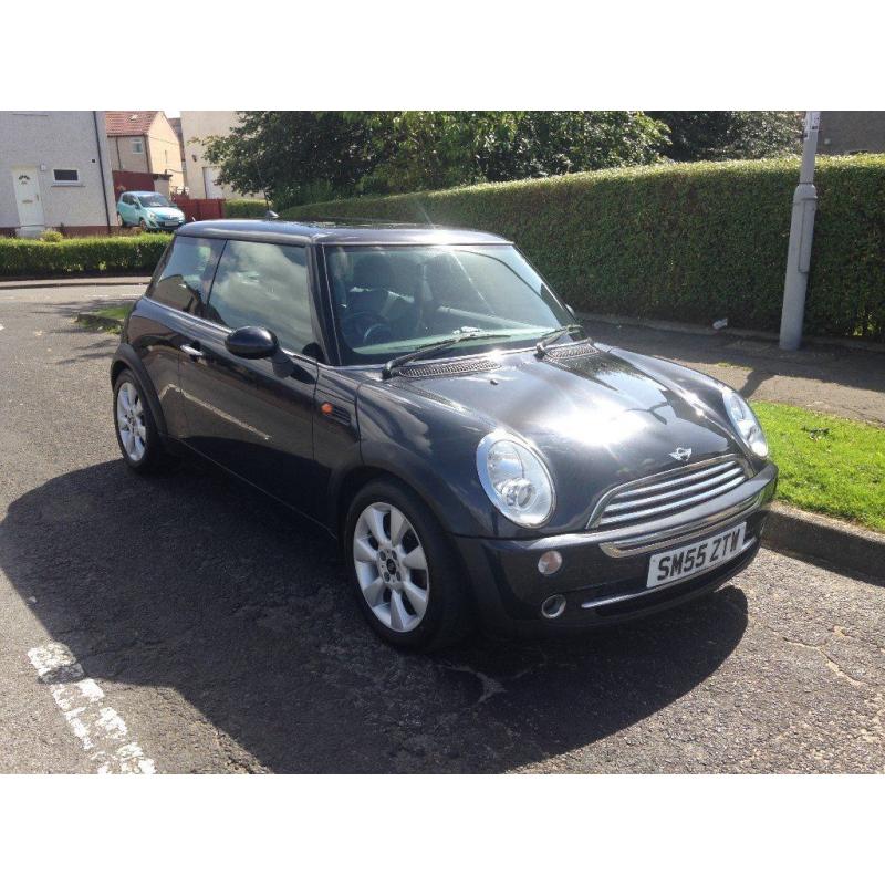 MINI COOPER CHILI METALLIC BLACK MOT SERVICE HISTORY 16 INCH ALLOYS MANY EXTRAS PANARAMIC ROOF