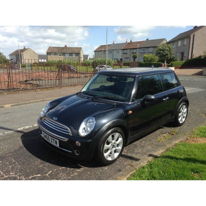 MINI COOPER CHILI METALLIC BLACK MOT SERVICE HISTORY 16 INCH ALLOYS MANY EXTRAS PANARAMIC ROOF