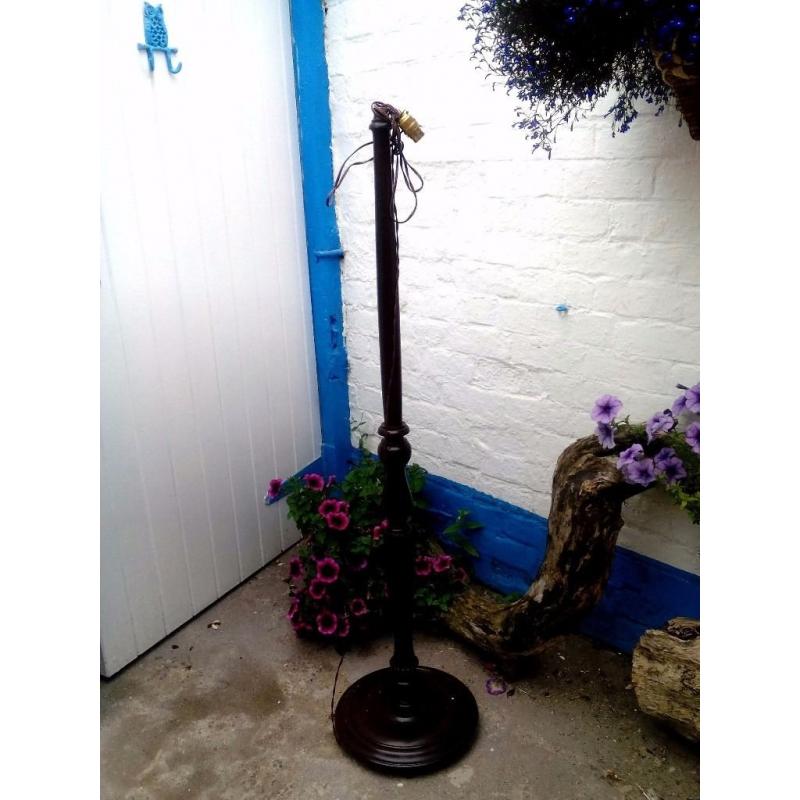 Stand alone old mahogany lamp stand