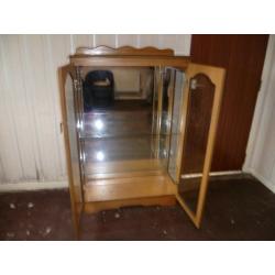 DISPLAY CABINET