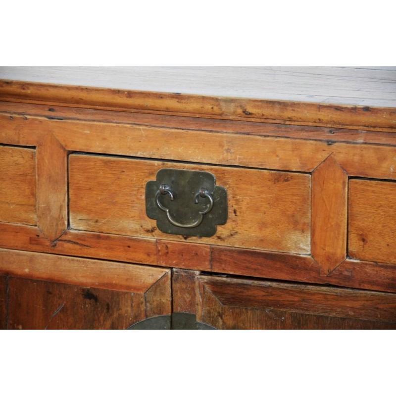 ORIENTAL SIDEBOARD, CUPBOARD H 85.5 cm x D 48.3 cm xW 148 cm