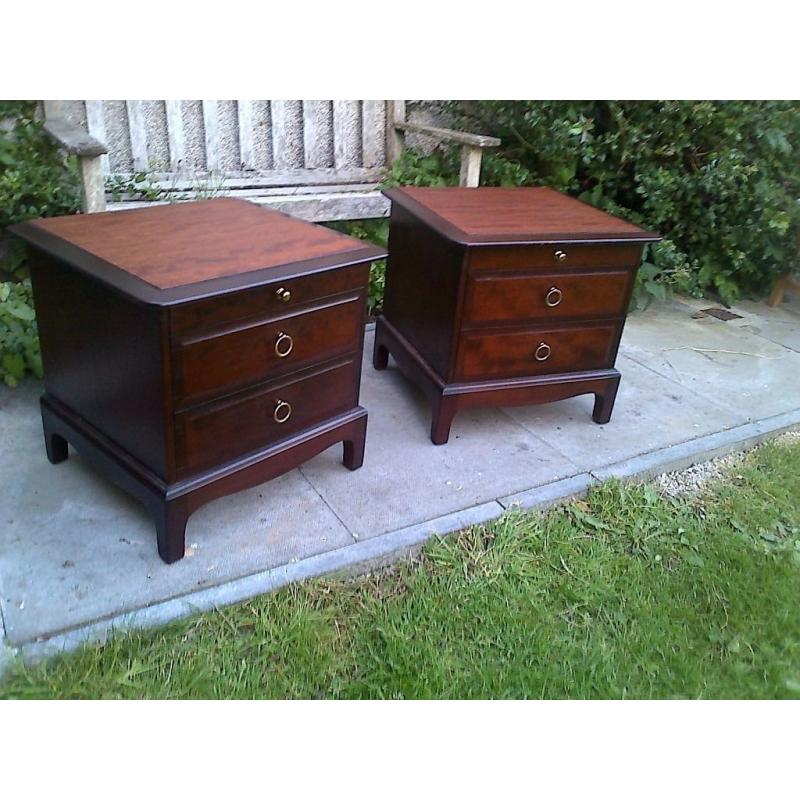 Pair of Stag Minstrel 2 Drawer Mahogany Bedside Cabinets with Pull-out Slide