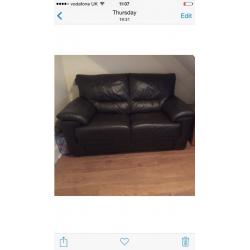 3&2 seater leather sofa can deliver Monday 15th only