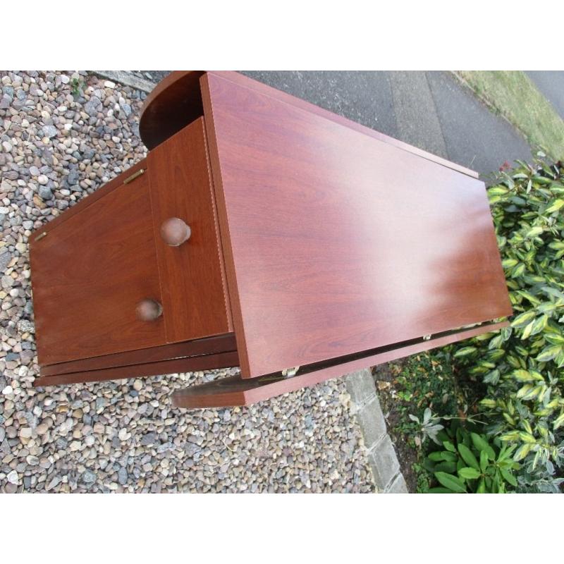 DROP LEAF GATE LEG TABLE