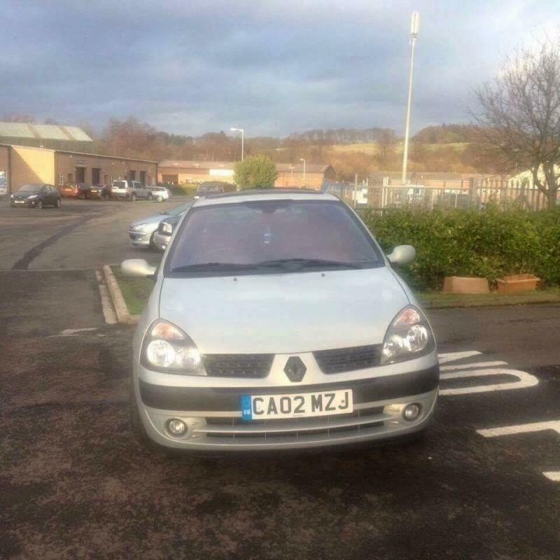 Renault Clio- Perfect little runner