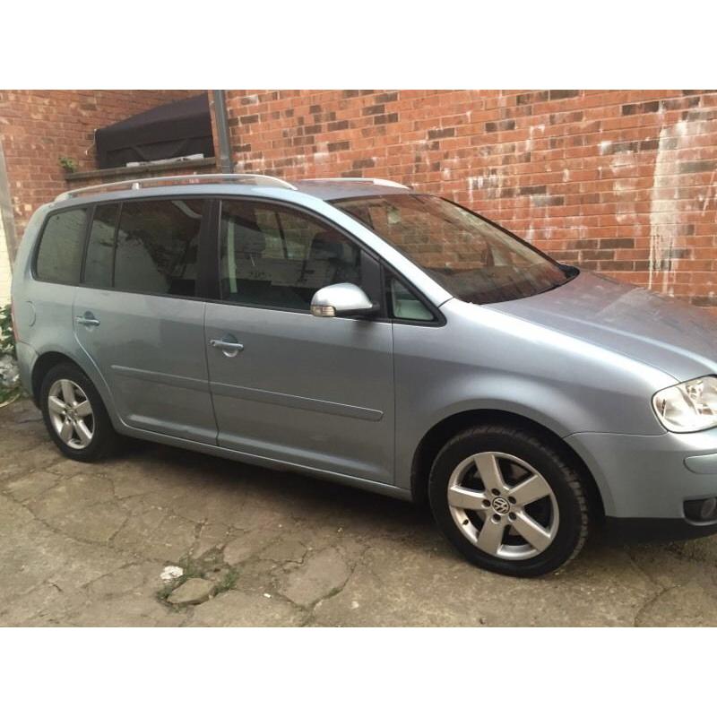 VW TOURAN AUTOMATIC DSG SPORT