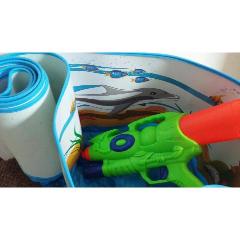 Paddling pool pistol