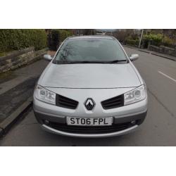 RENAULT MEGANE 1.6 DYNAMIQUE ** O6 PLATE ** 43,000 MILES ** FULL HISTORY **PAN ROOF **