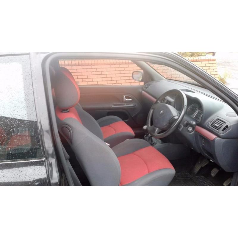 RENAULT CLIO 53 REG 1.2 cc LIKE CORSA FIESTA PUNTO