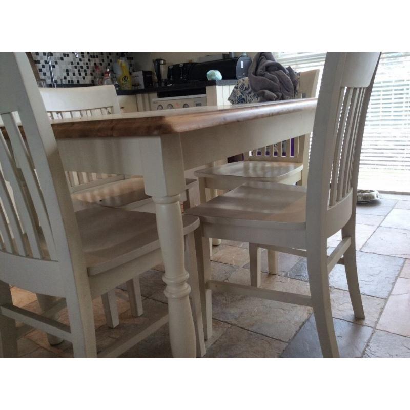 Reclaimed dining kitchen table and chairs. Shabby chic.