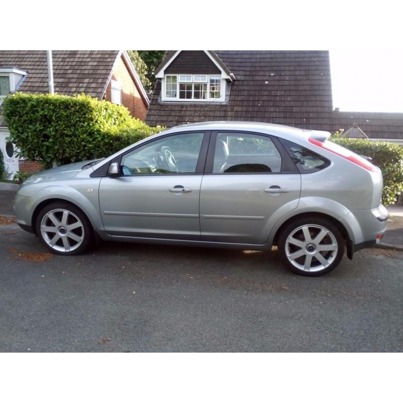 Ford Focus 2005 (05), Titanium 2.0 TDCI, 136 BHP, 6 Speed (Machine Silver) 120K miles.