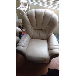 Italian 3 piece leather suite with reclining armchair