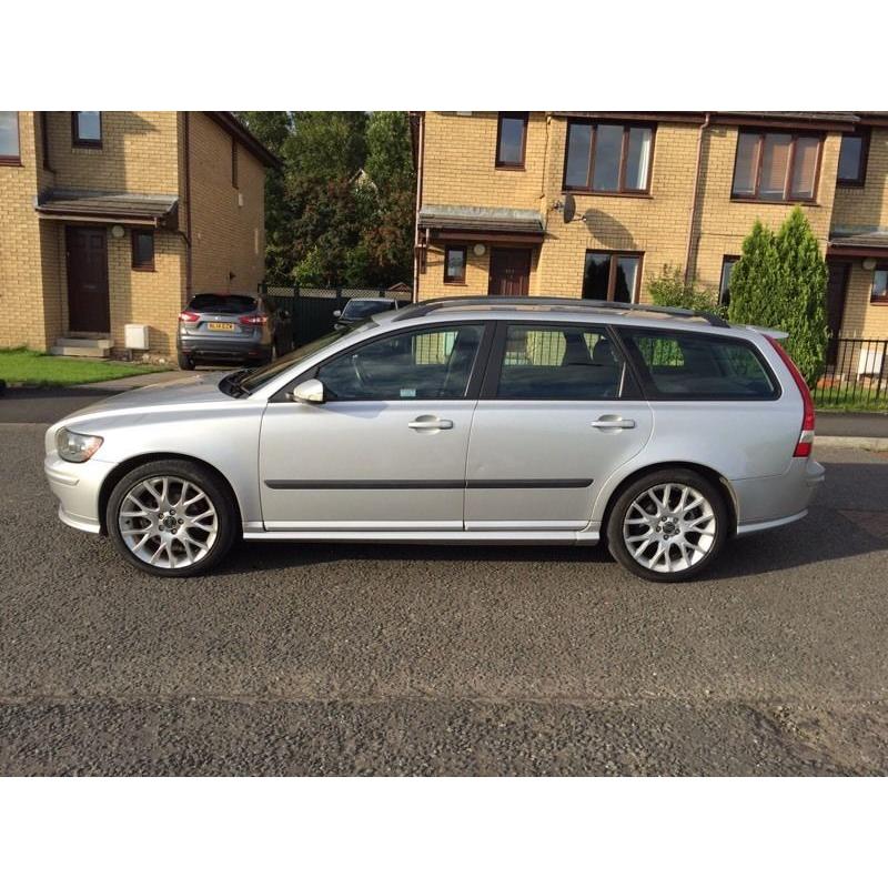 2005 VOLVO V50 SPORT ESTATE WITH STYLING KIT IN GREAT CONDITION