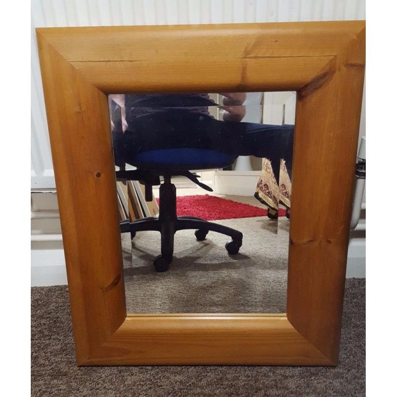 Beautiful wooden mirror 48cm x 59cm