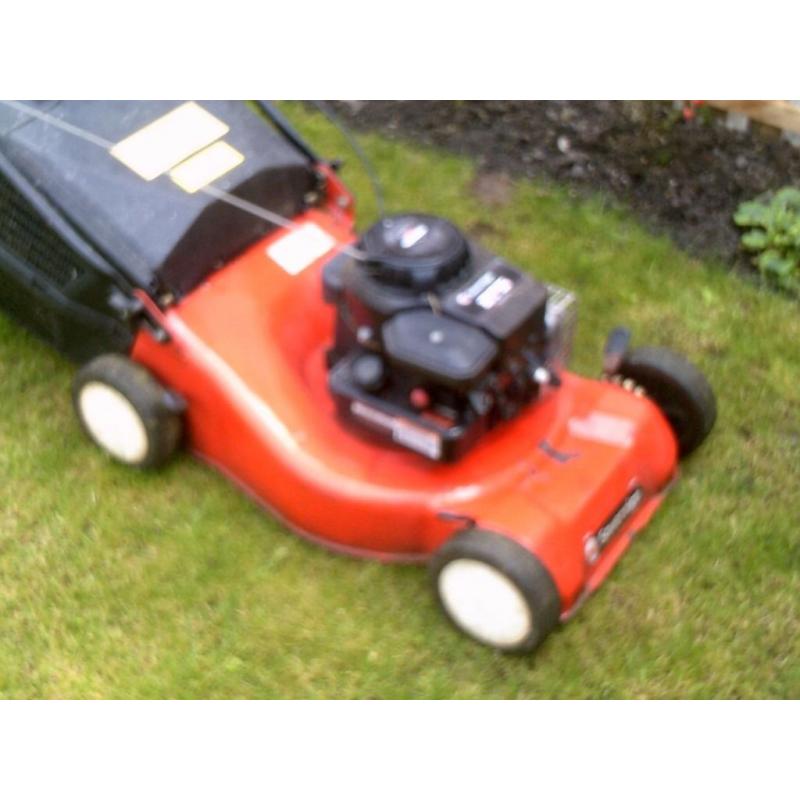 soverien petrol mower 16 inch cut starts as it should and cuts paint flaking but not rotten