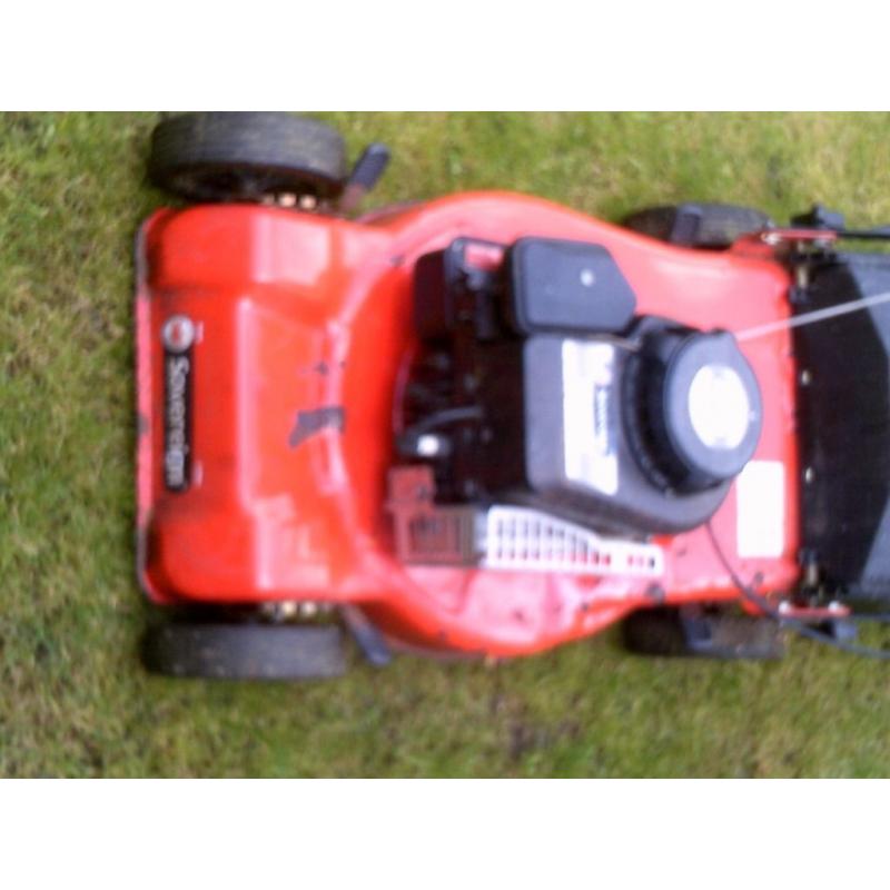 soverien petrol mower 16 inch cut starts as it should and cuts paint flaking but not rotten