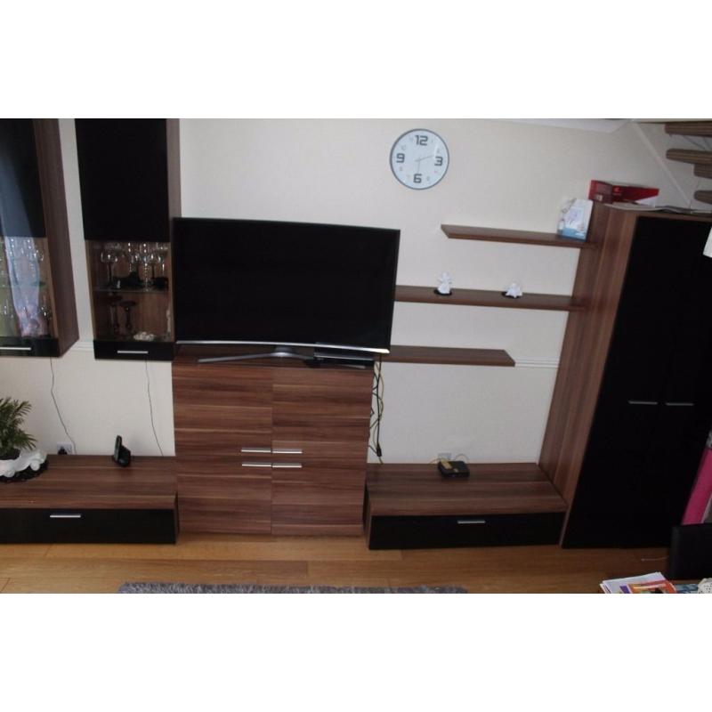 furniture set in good condition