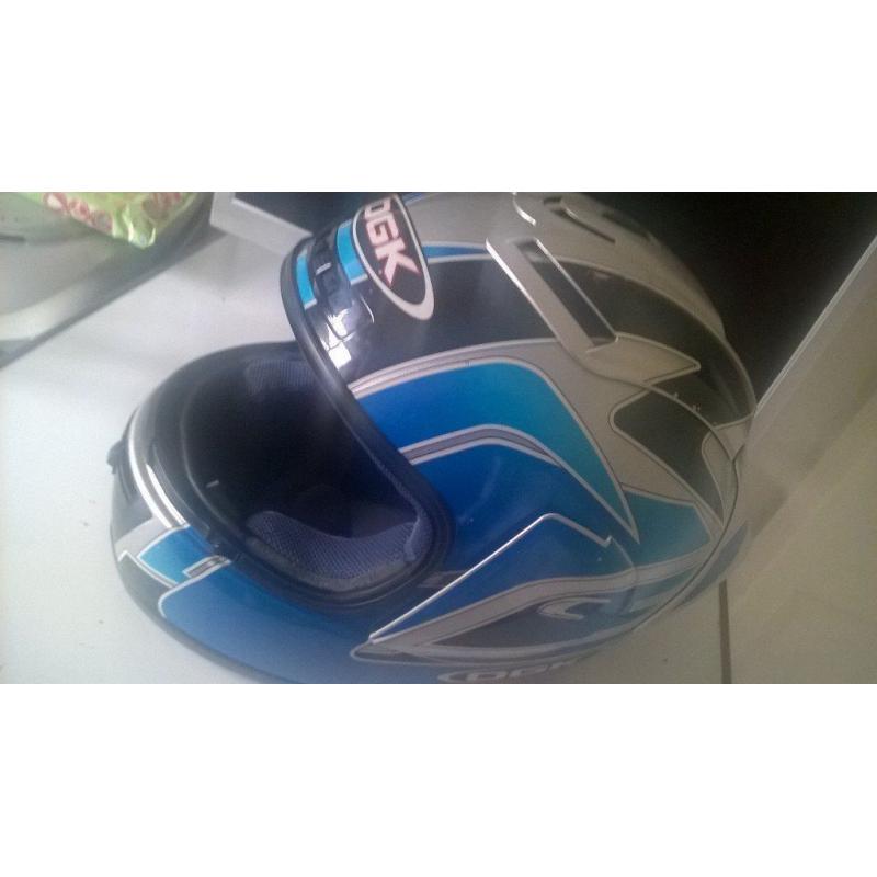 OGK HELMET USED CONDITION NO VISOR