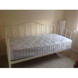 Day Bed for sale (never used)