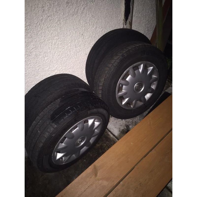 4x 14inc Astra corsa etc wheels two brand new tyres