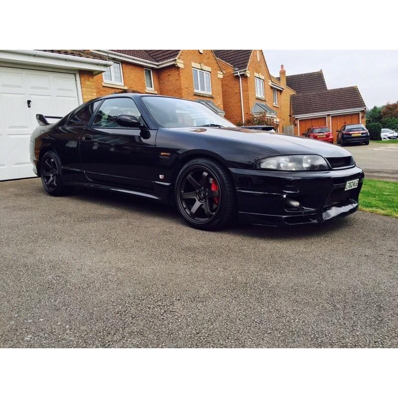 Nissan Skyline R33 gtst