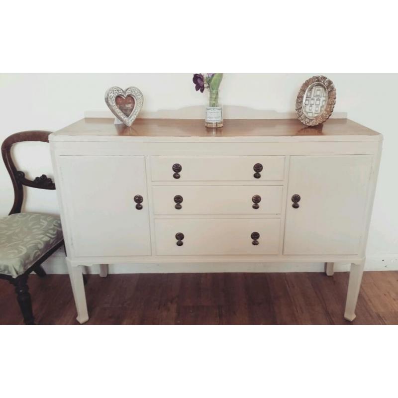 Vintage sideboard / dresser shabby chic vintage