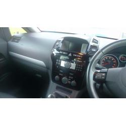 Vauxhall Zafira 1.8 Elite 2008 need repair (VERY GOOD CONDITION)