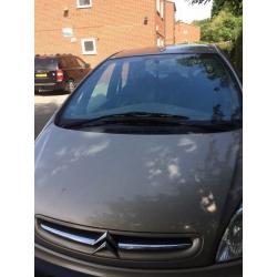 Citroen Xsara Picasso 03 plate