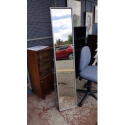 Metal Frame Standing Mirror in Great Condition