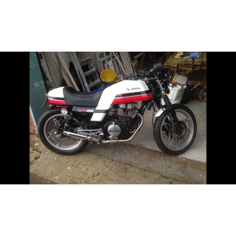 Honda cb450 cafe racer style