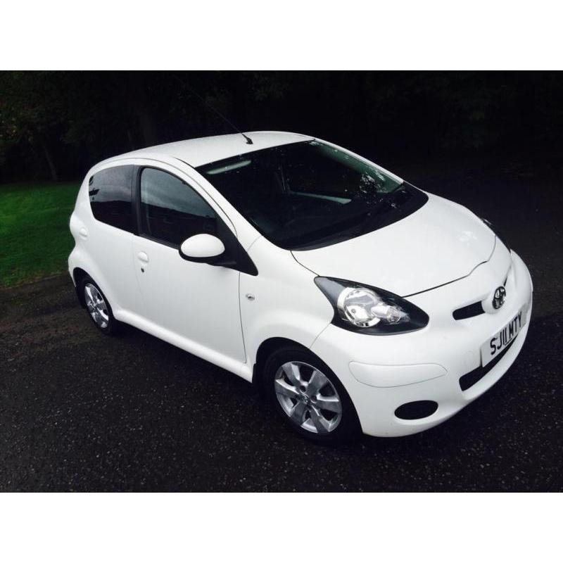 2011 Toyota AYGO 1.0 VVT-i GO Hatchback 5dr Petrol Manual (106 g/km, 67 bhp)