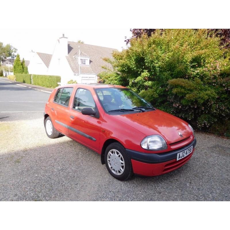 2001 Renault Clio Grande 1.2 Petrol 5 door Hatchback