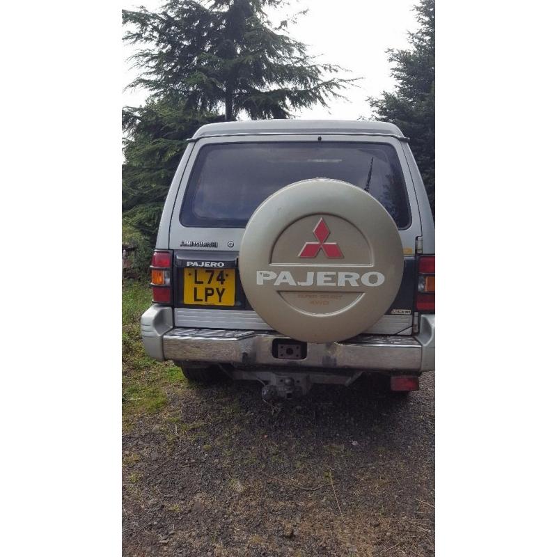 Mitsubishi Pajero for spares or repair