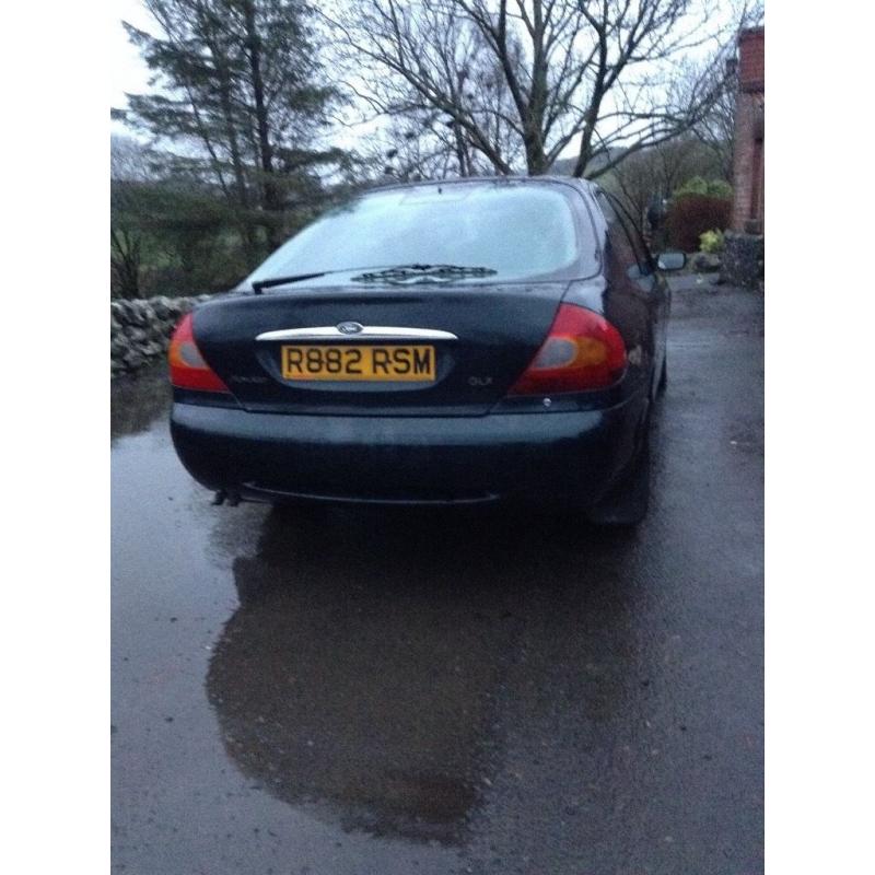 R registered ford mondeo