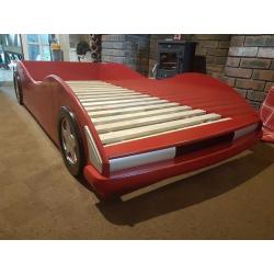 Red racing car single bed
