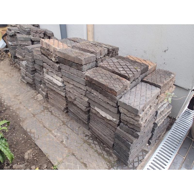 Reclaimed Victorian Blue Diamond Clay Pavers