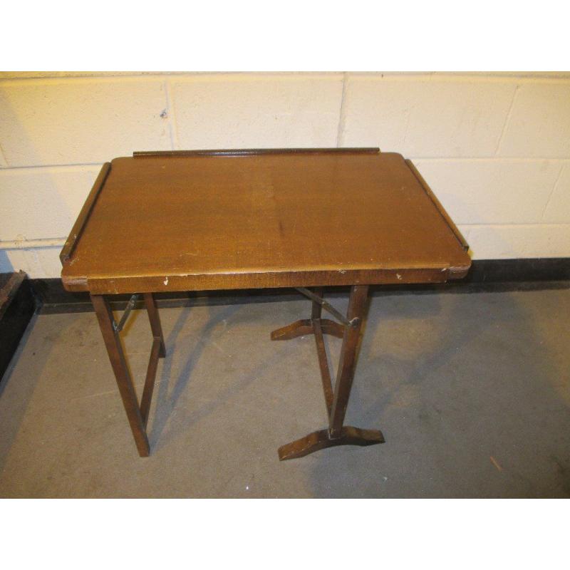 VINTAGE GROVEWOOD WOODEN TURNATOP FOLDING CARD TABLE GAMES TABLE TEA TABLE FREE DELIVERY