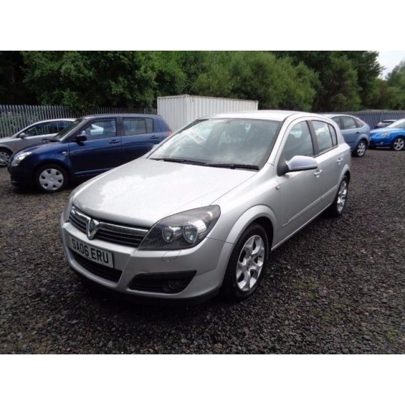 VAUXHALL ASTRA 2006 1.6 SXI 5 DOOR SILVER 93,000MILES SERVICE HISTORY MOT: 4/04/17 GOOD CONDITION