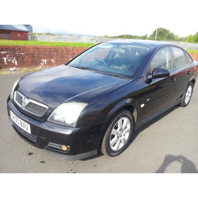 VAUXHALL VECTRA 1.8 BREEZE, 05 PLATE, BLACK, MOT JAN 2017, REDUCED