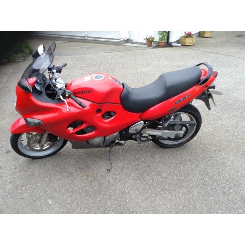 Suzuki 600 red very clean bike for yeat