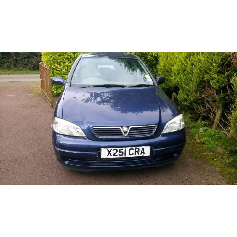 Vauxhaul astra 2001 1.4 16v LS hatch 5 dr 69000. MOT feb 2017